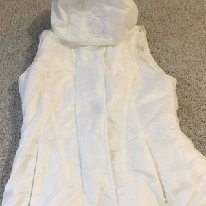 White Lululemon vest